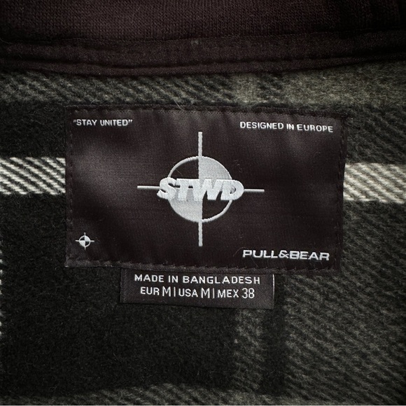 Pull&Bear 'Don't Say Goodbye' Hooded Flannel Jacket - Black/Gray Plaid - Size M - Picture 9 of 9